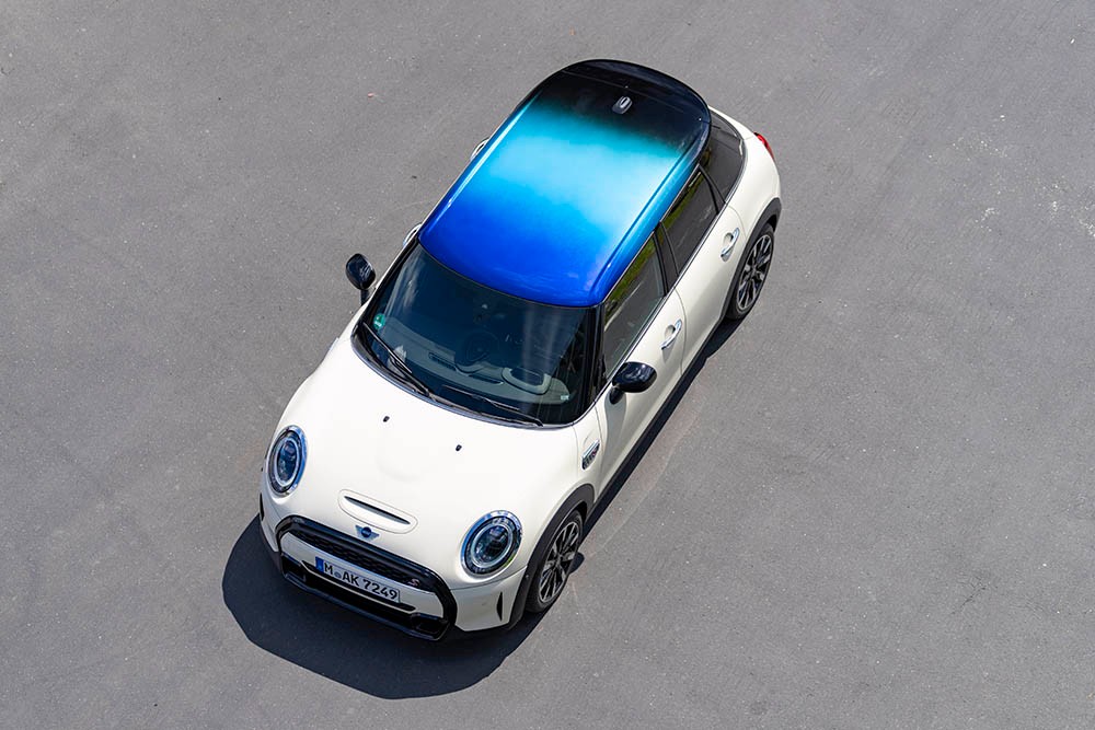 Багатобарвний дах MINI